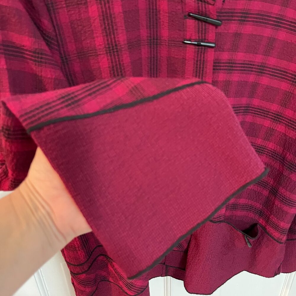 Habitat Sz M Cranberry Crinkle Texture Tunic Button Down Blouse Loose Fit Pocket - Picture 5 of 9